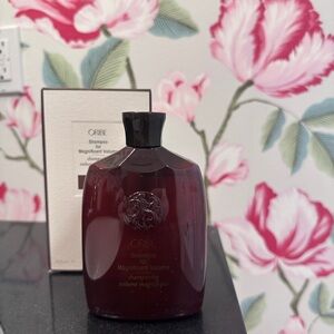 Oribe Magnificent Volume Shampoo